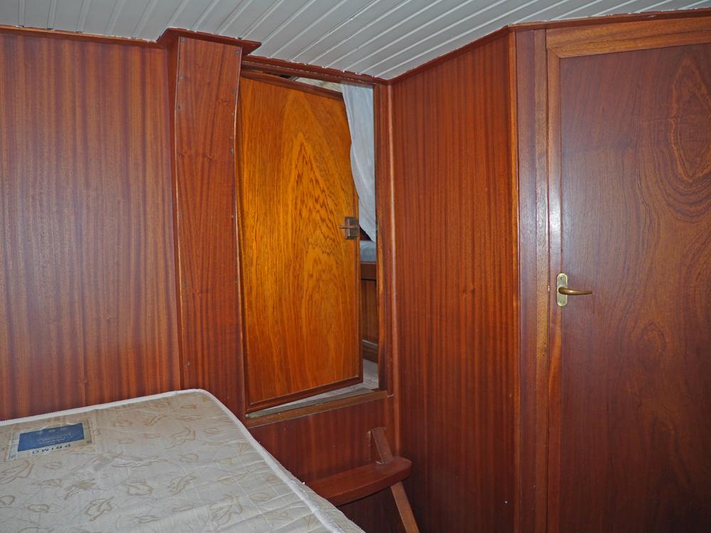 Aft cabin, Accommodation